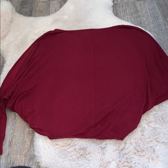 78 OversiZed Crop Top - Picture 2 of 5